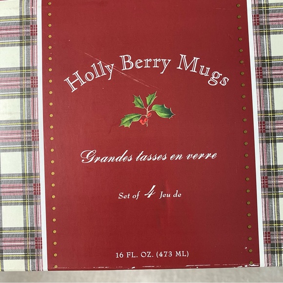 William Sonoma Holly Berry Glass Holiday Christmas Cozy Mugs Set Of 4 16 Oz NIB - Picture 6 of 8